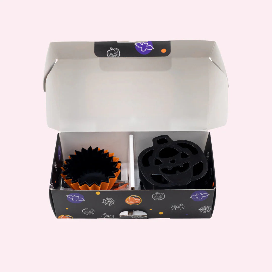 Halloween cutter and bento set